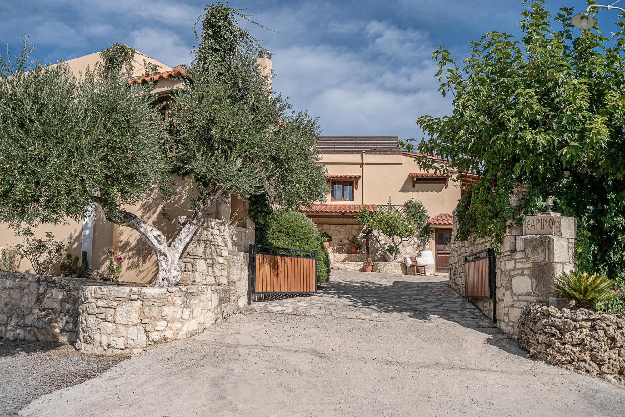Earino Apartment Kato Asites Exterior photo
