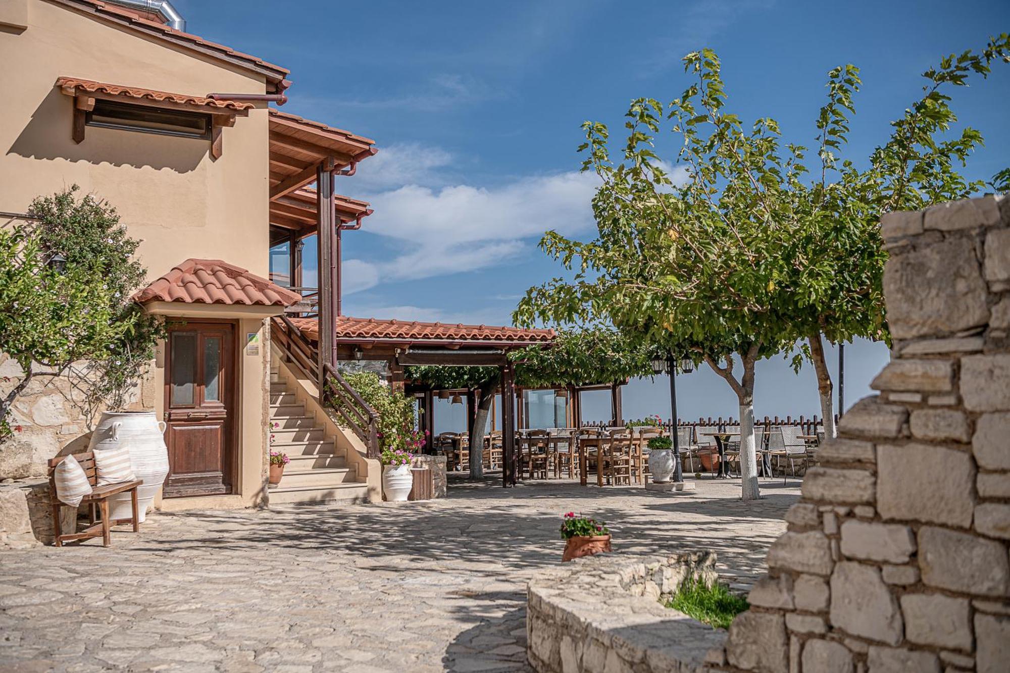 Earino Apartment Kato Asites Exterior photo